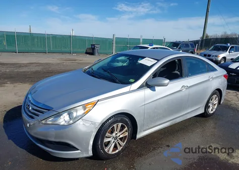 2014 Hyundai Sonata Gls from USA, damaged, VIN 5NPEB4AC3EH880086
